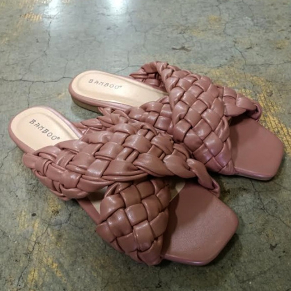 Sandals - Picture 3 of 3
